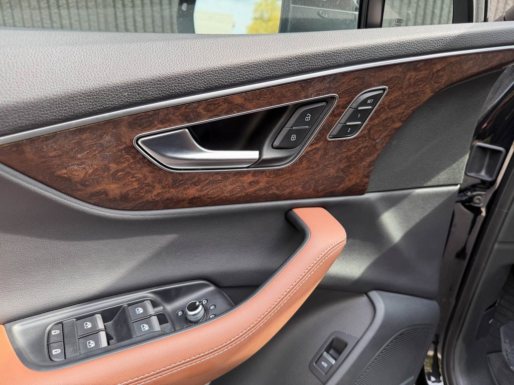 Used 2025 Audi Q7 3.0T Premium Plus image 12