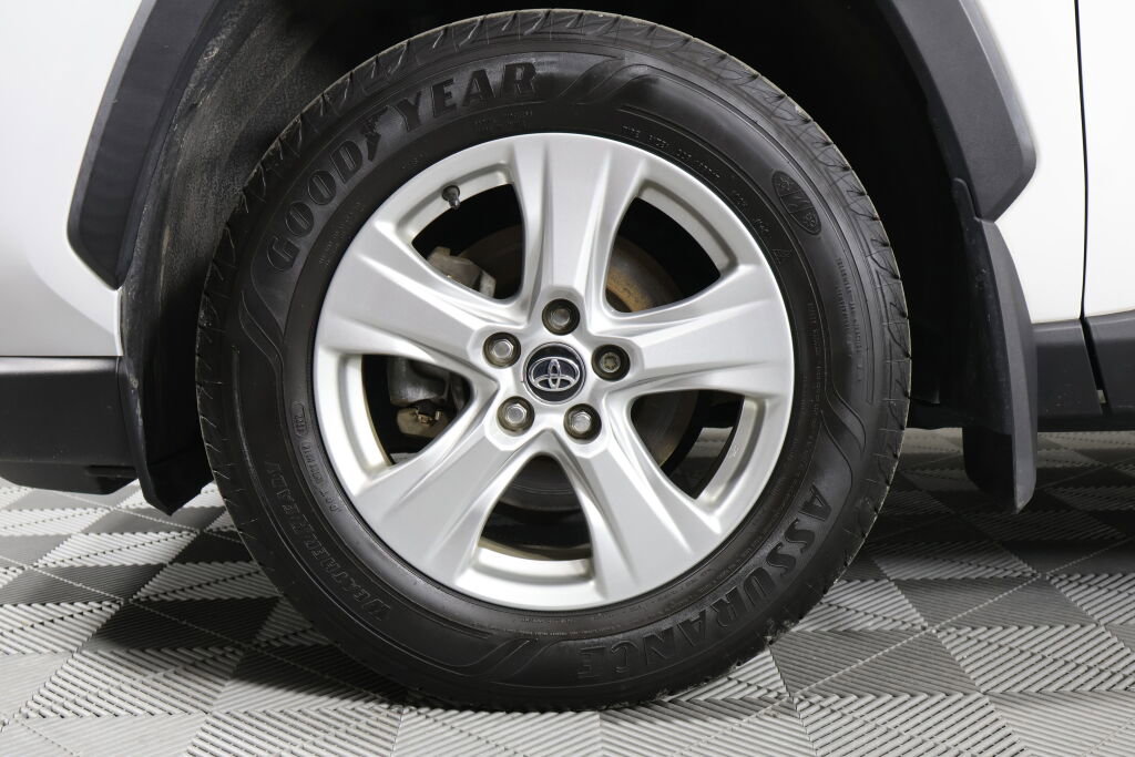 Used 2020 Toyota RAV4 XLE w/ All Weather Liner Package image 9