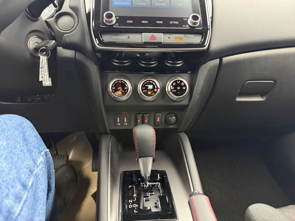 New 2026 Mitsubishi Outlander Sport LE AWD/4WD image 21