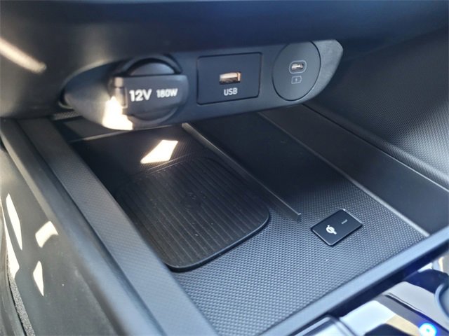 New 2025 Hyundai Elantra SEL image 19