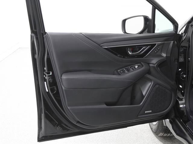 Used 2023 Subaru Outback Limited image 4
