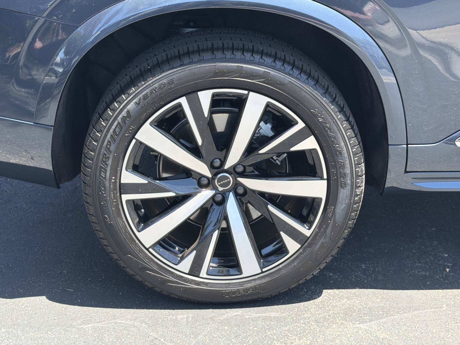 Used 2026 Volvo XC90 B6 Core AWD/4WD image 28