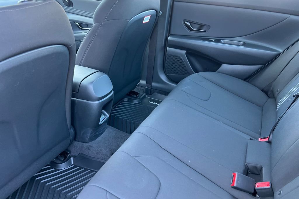 New 2025 Hyundai Elantra SEL image 10