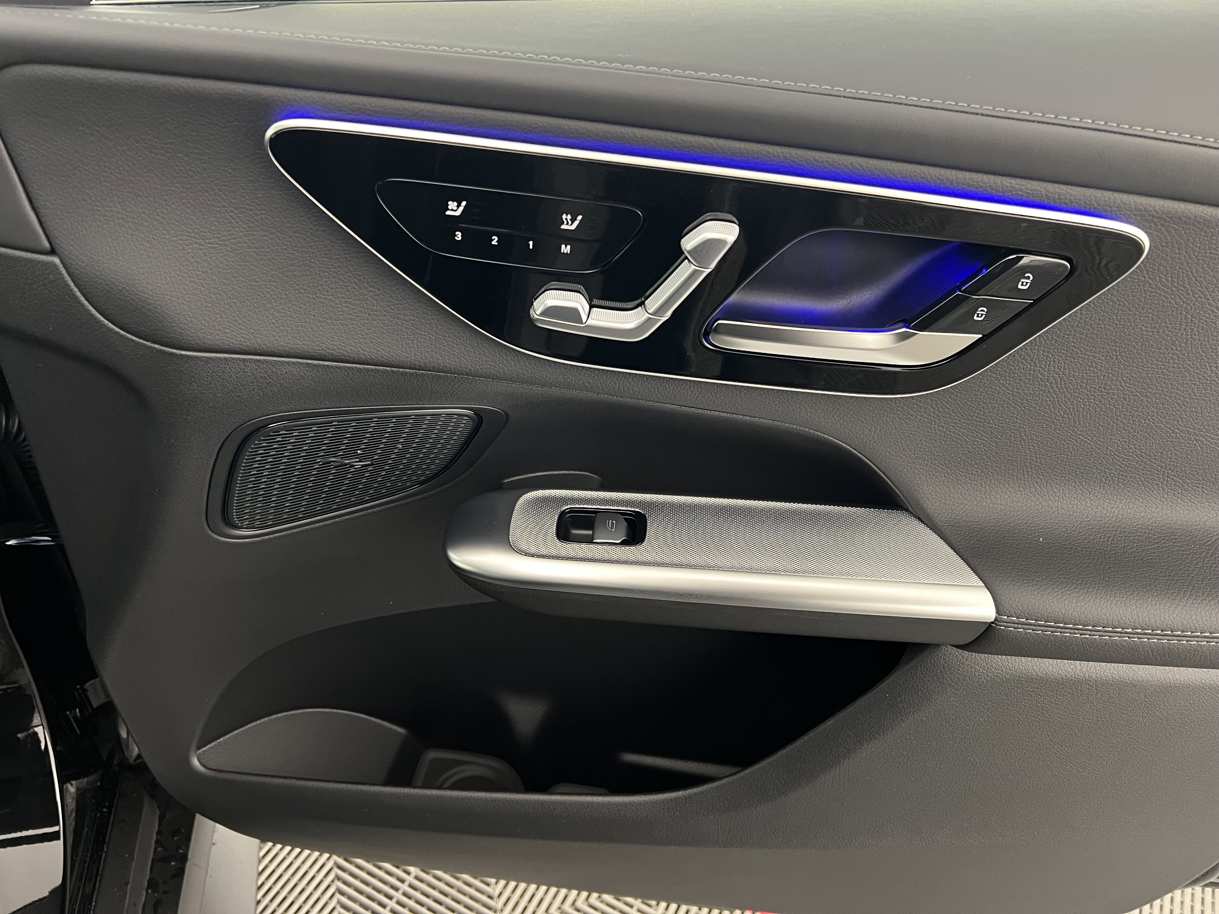 New 2026 Mercedes-Benz GLC 300 4MATIC image 24