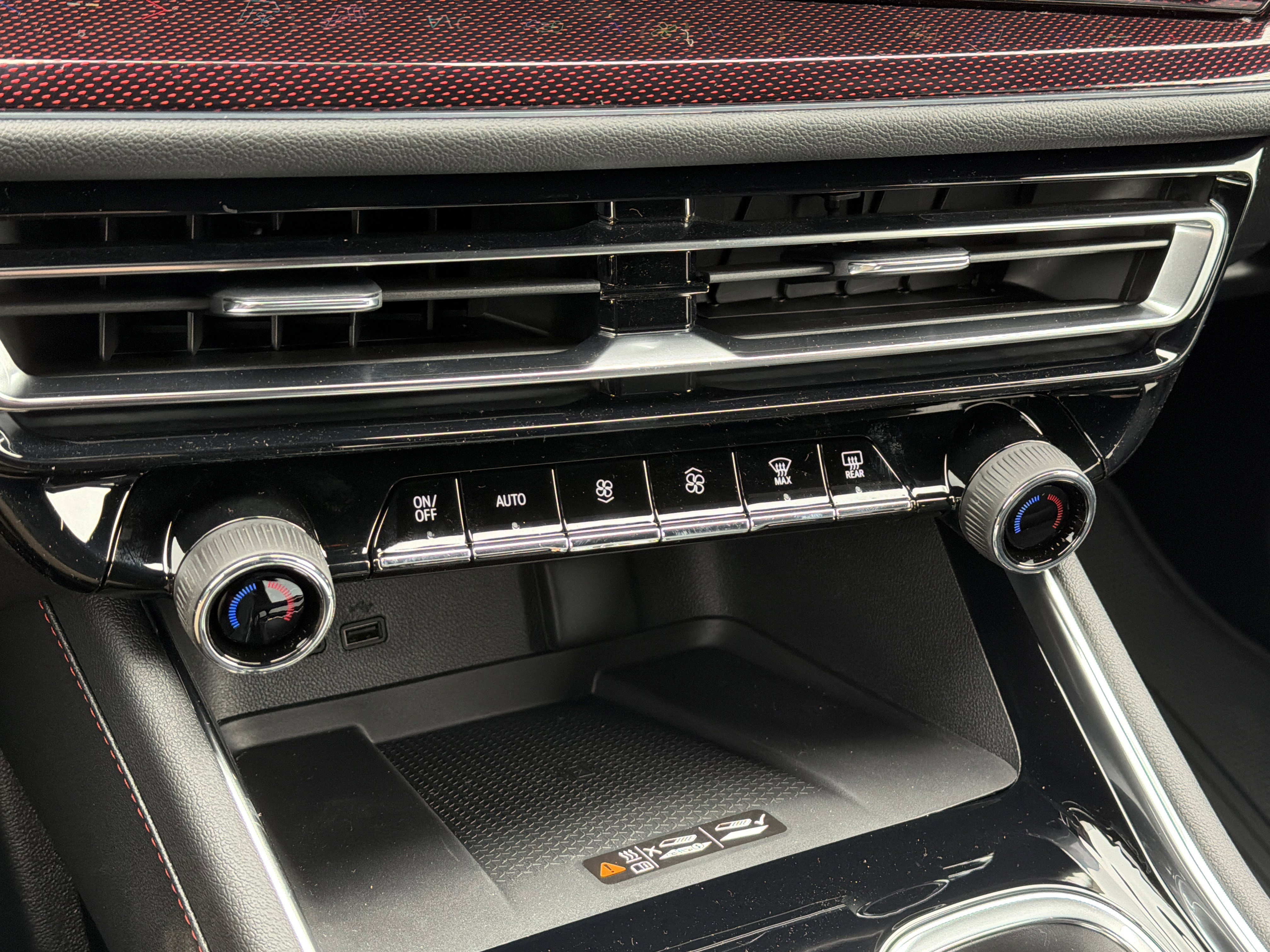 New 2026 Chevrolet Traverse RS image 22