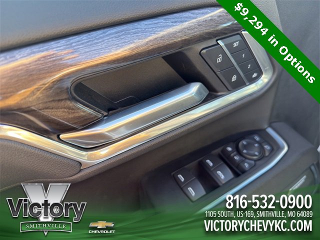 Used 2025 Chevrolet Silverado 2500 LTZ w/ LTZ Premium Package image 12