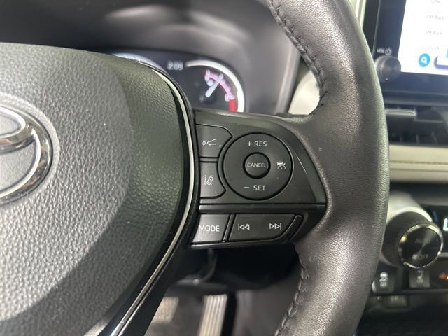 Used 2024 Toyota RAV4 XLE Premium image 13