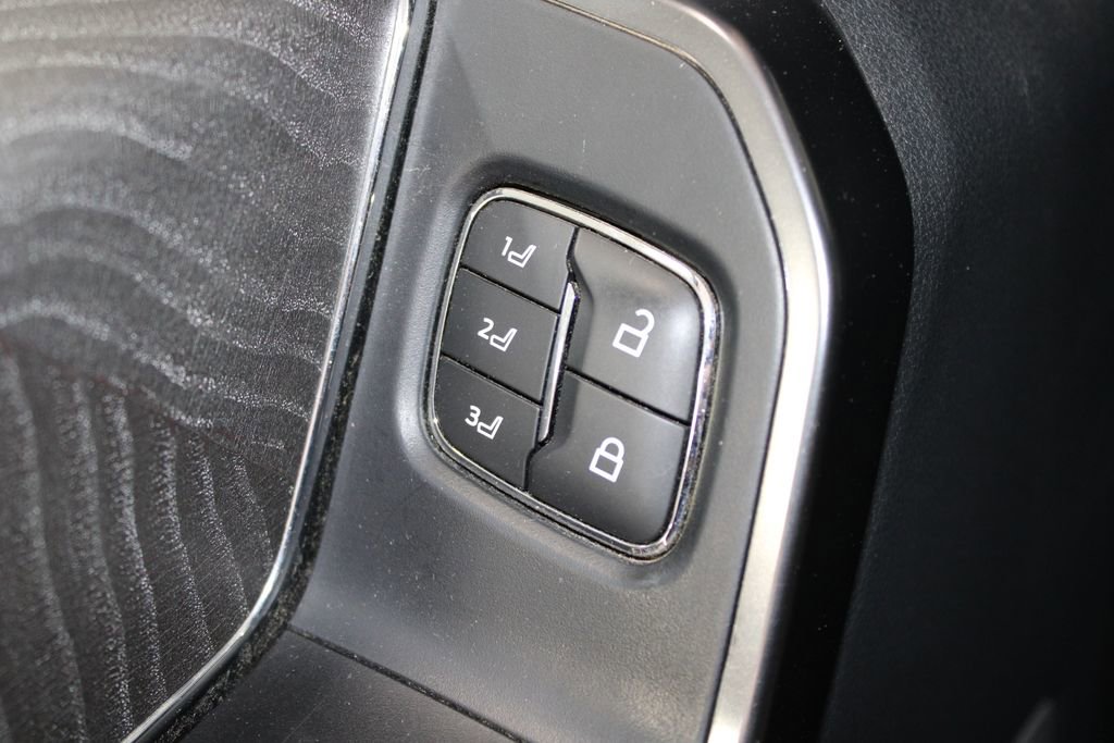 Used 2021 Ford F150 Platinum w/ Equipment Group 701A High AWD/4WD image 27