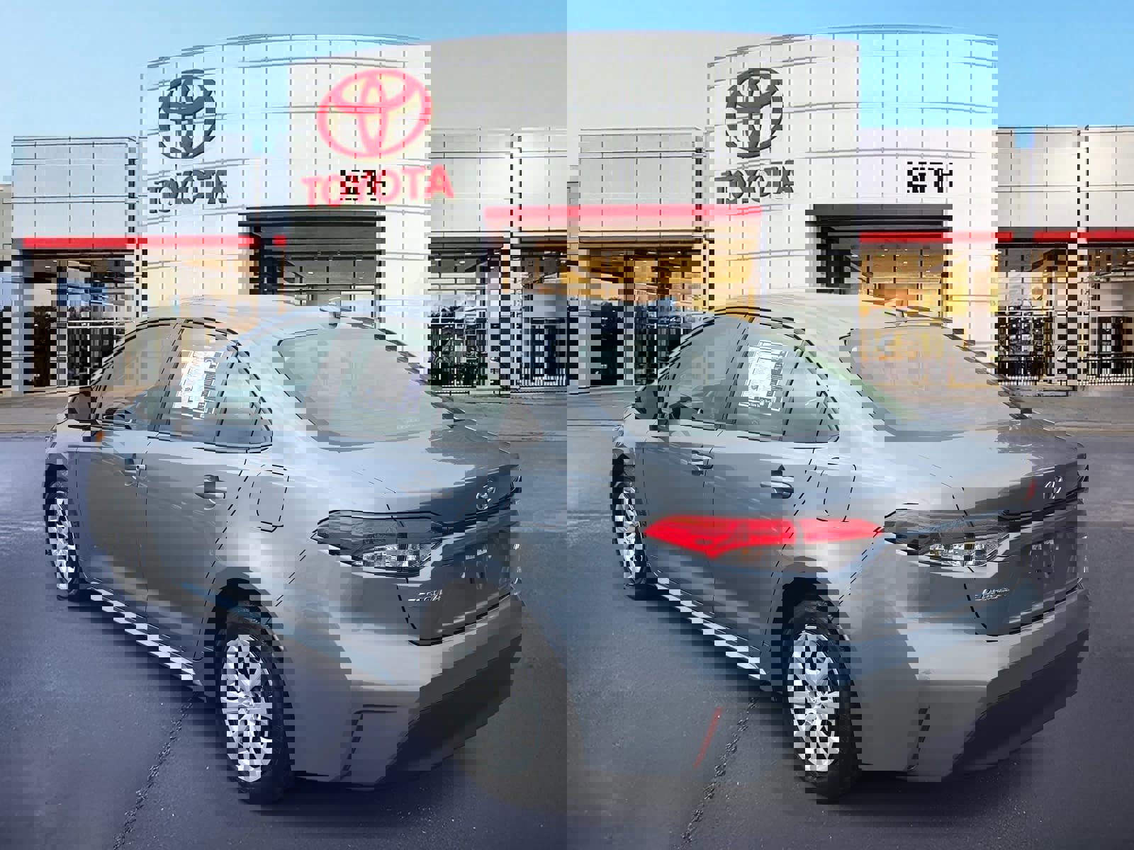 Used 2023 Toyota Corolla LE image 7