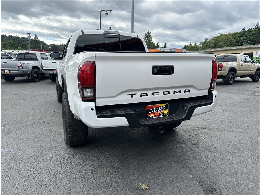 Used 2021 Toyota Tacoma SR5 w/ Trail Edition image 6