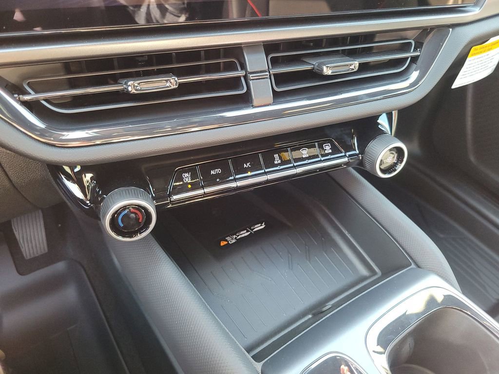 New 2026 Chevrolet Equinox EV RS image 11