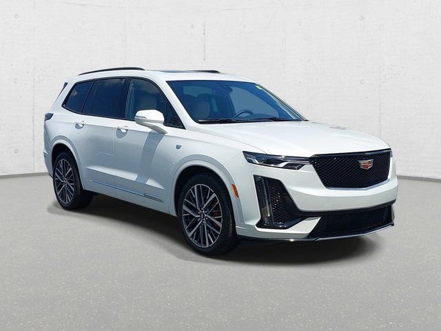 Used 2025 Cadillac XT6 Sport w/ LPO, Floor Liner Package image 3