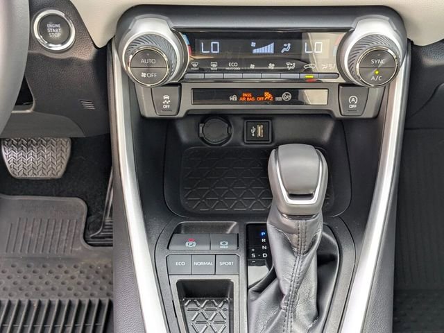 Used 2025 Toyota RAV4 XLE Premium image 15
