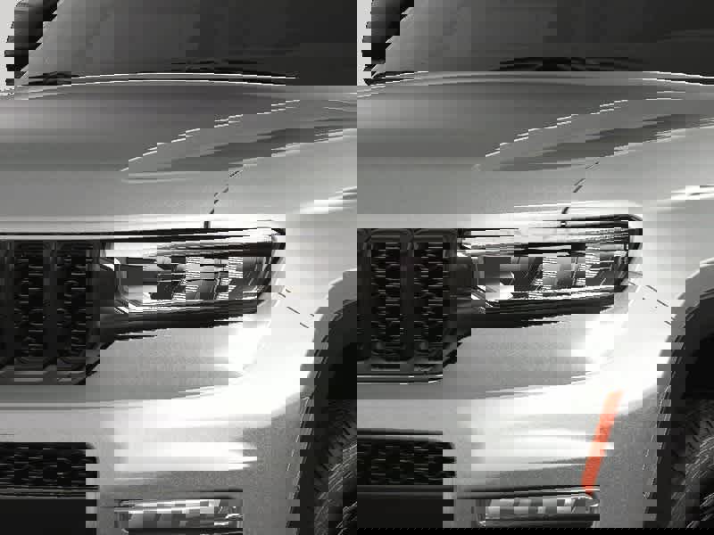 New 2025 Jeep Grand Cherokee L Limited w/ Black Appearance Package image 13