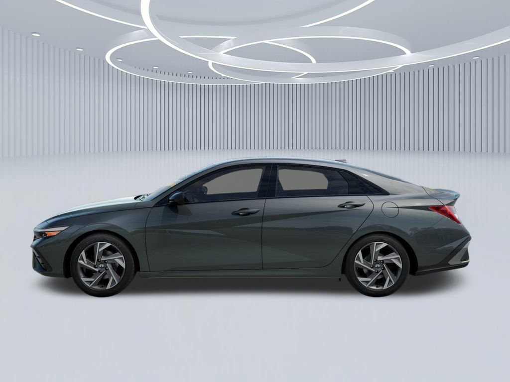 New 2026 Hyundai Elantra SEL Sport Premium FWD image 3