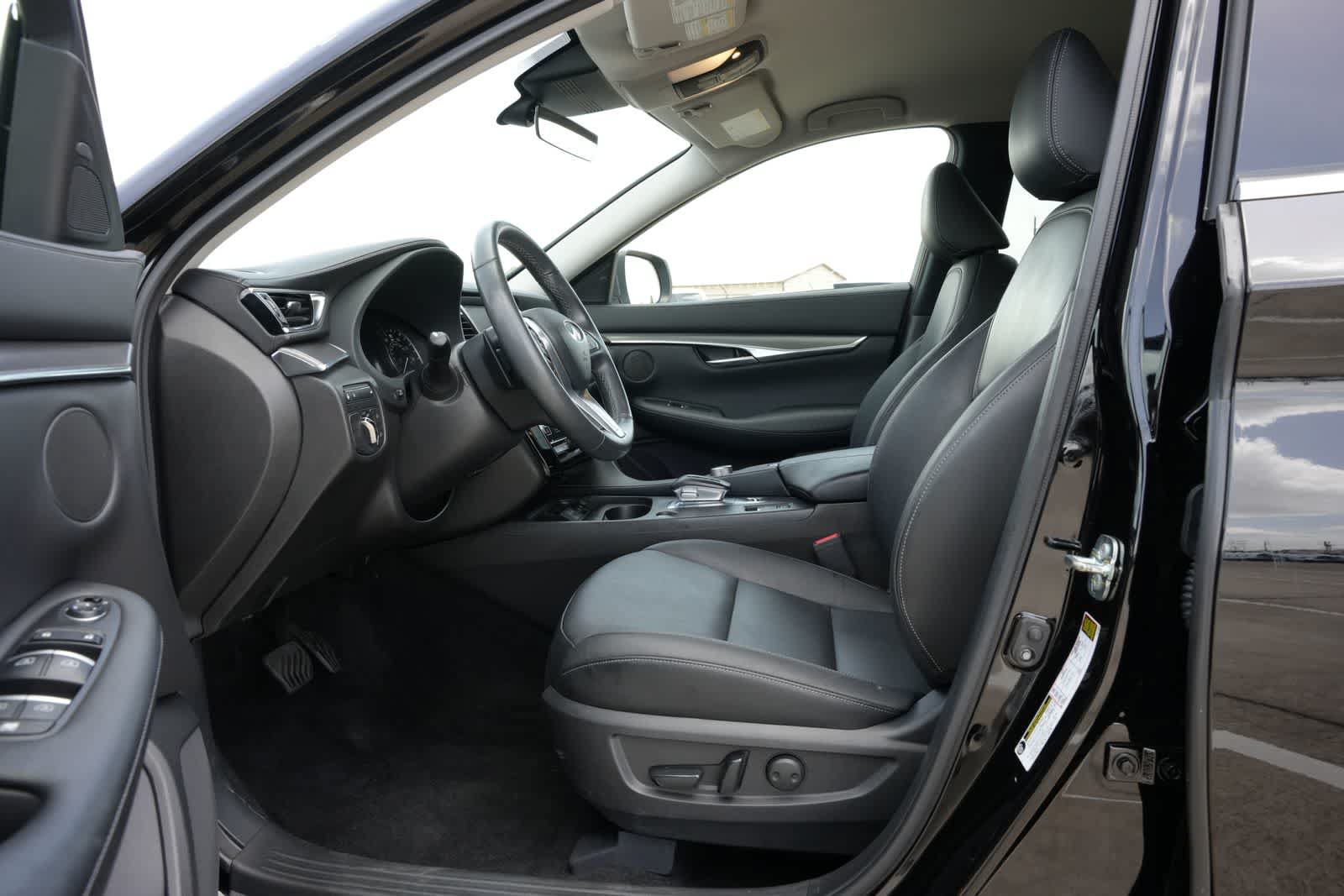 Certified 2023 INFINITI QX50 Pure FWD image 16