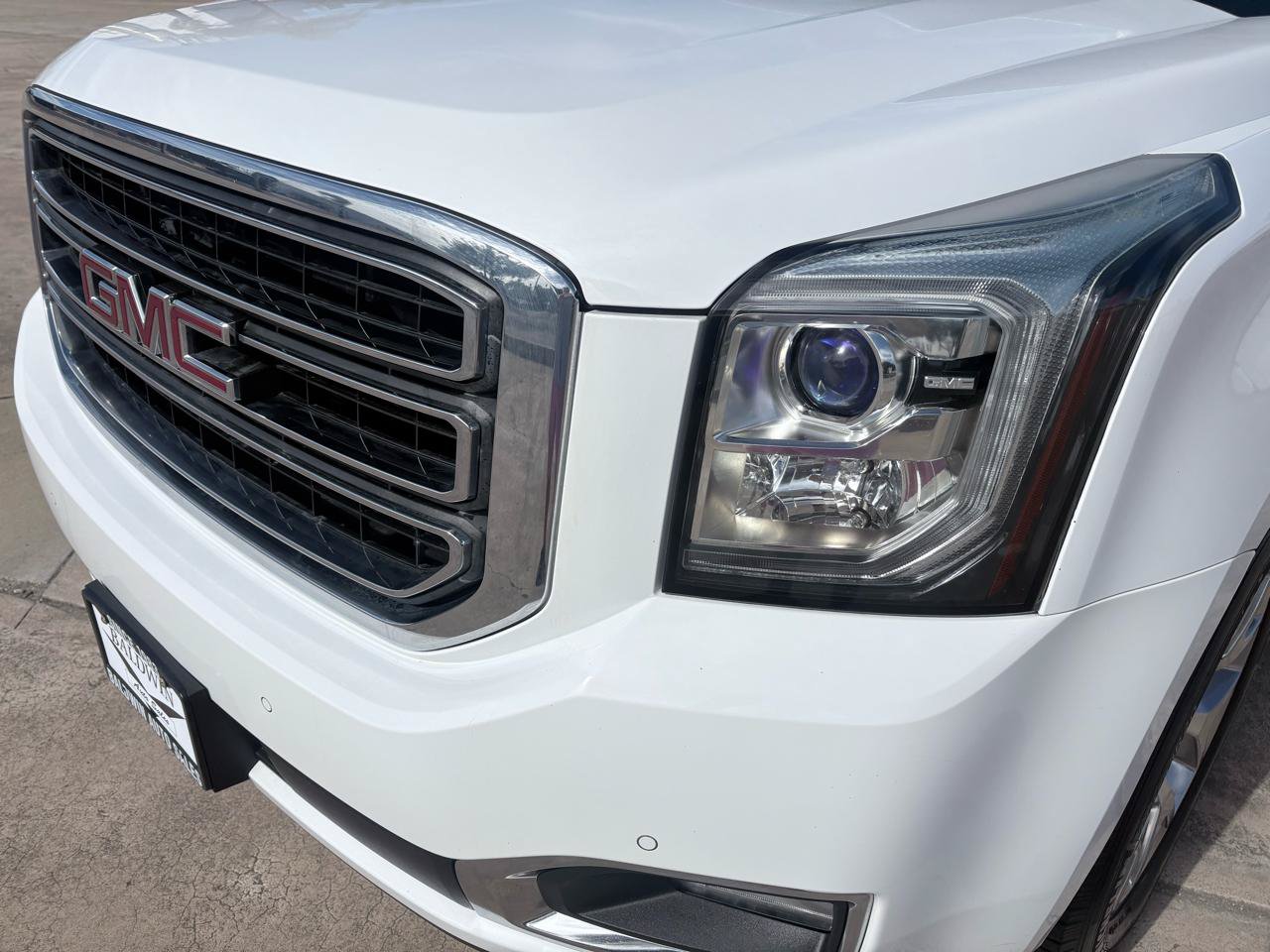 Used 2016 GMC Yukon XL SLT w/ Open Road Package AWD/4WD image 6