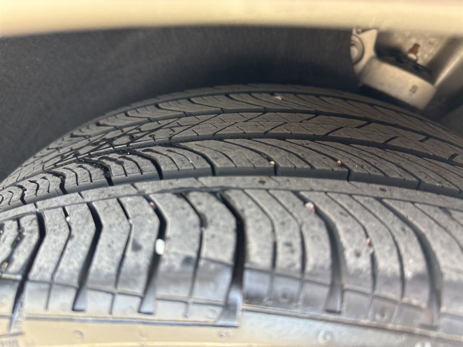 Used 2024 Chevrolet Malibu RS w/ LPO, Floor Liner Package FWD image 9