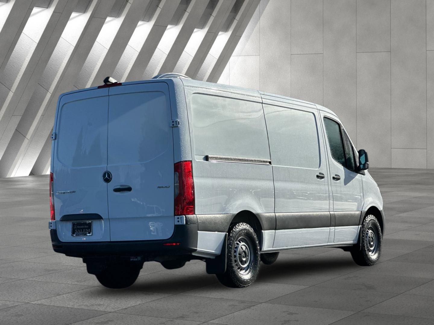 Used 2021 Mercedes-Benz Sprinter 1500 image 4