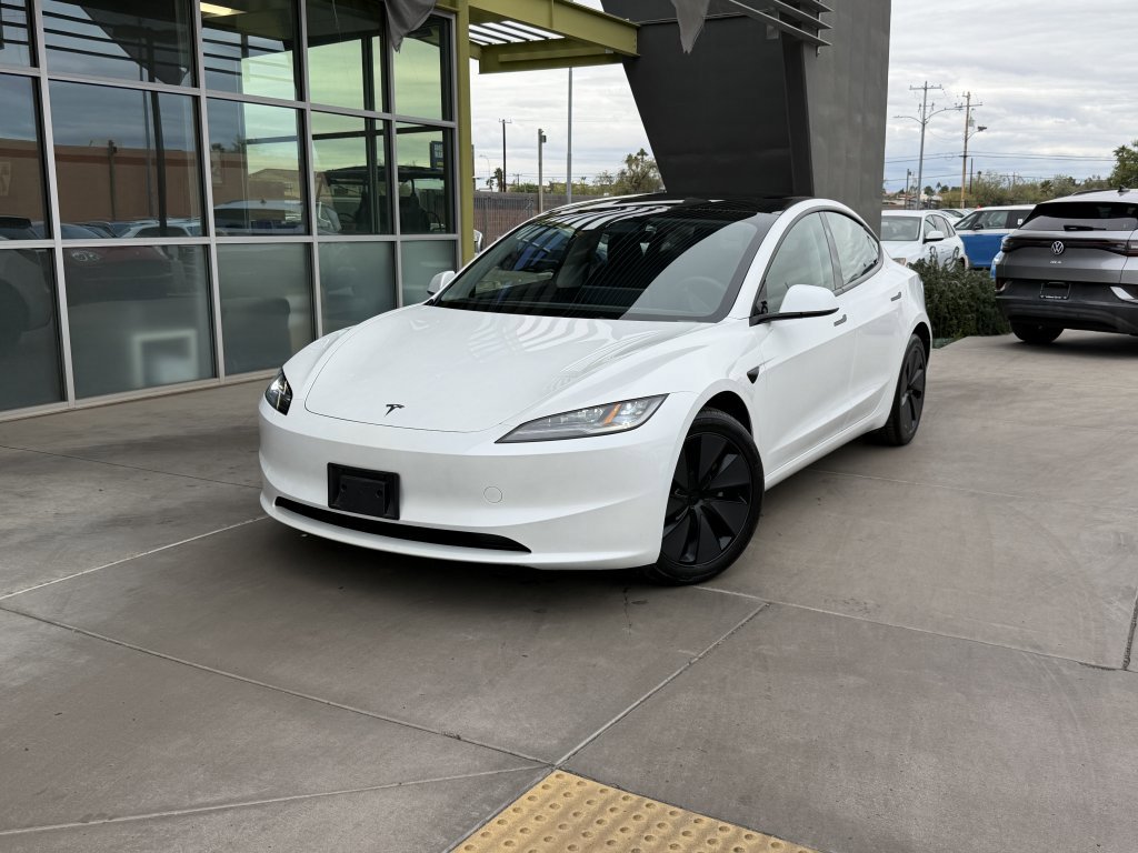 Used 2025 Tesla Model 3 Long Range image 2
