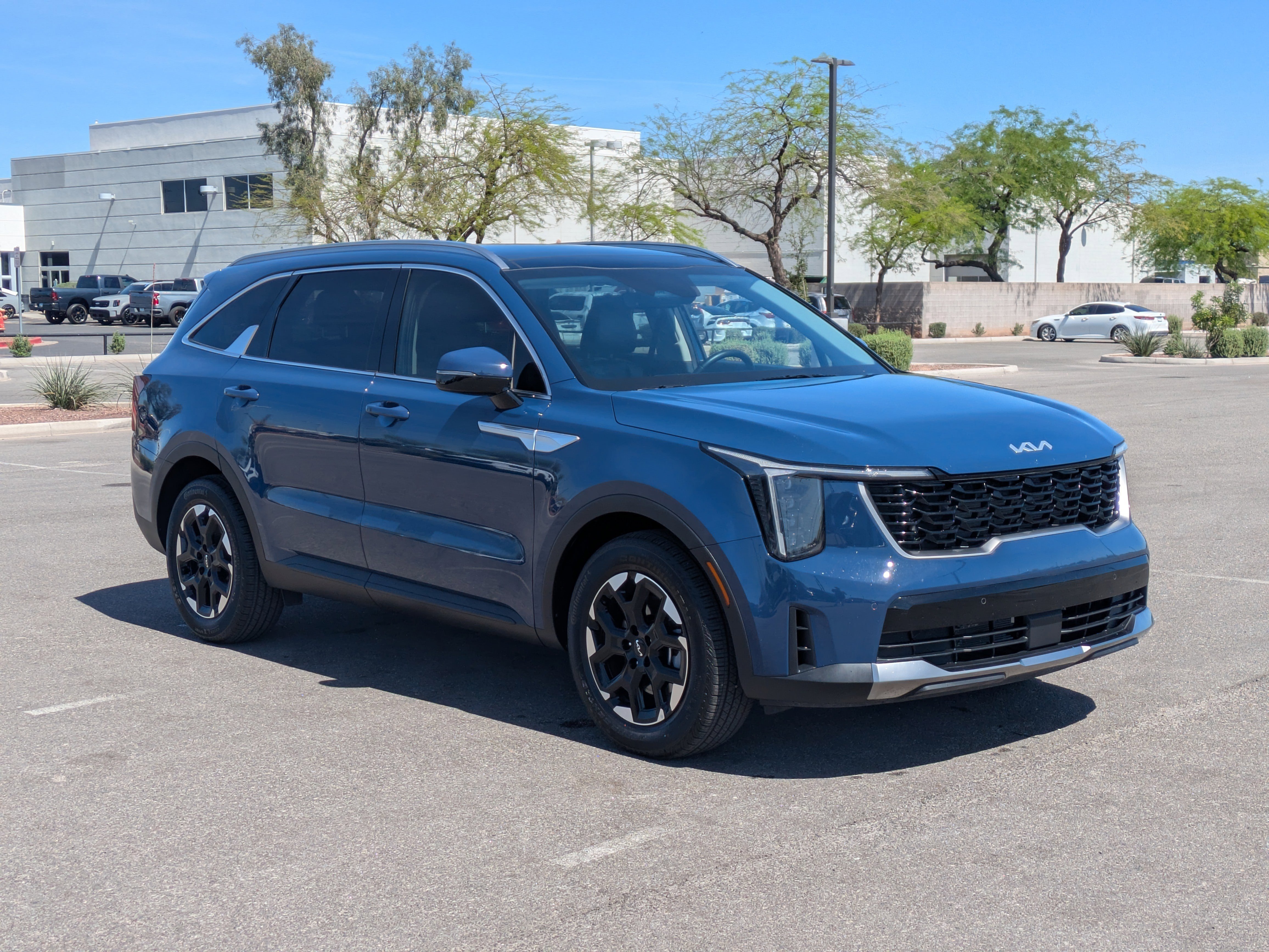Certified 2025 Kia Sorento S w/ Panoramic Sunroof Package FWD image 7