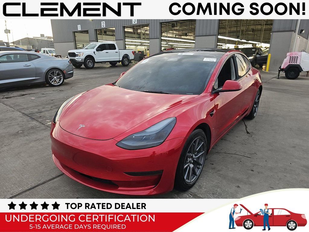 Used 2023 Tesla Model 3 Standard Range image 1