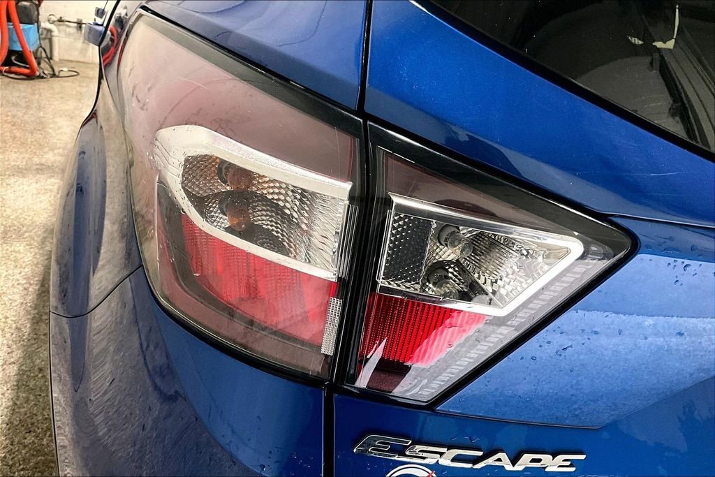 Used 2017 Ford Escape SE w/ Equipment Group 201A image 23