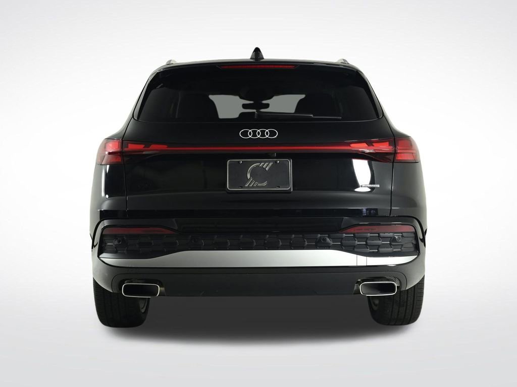 New 2025 Audi Q5 Prestige image 4