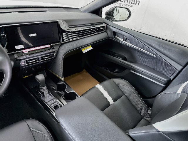 New 2027 Toyota Camry Hybrid w/ Multimedia Upgrade Package AWD/4WD image 23