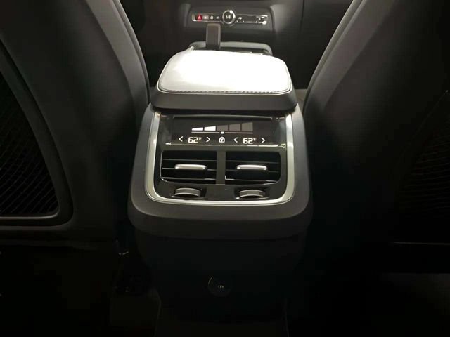Used 2025 Volvo XC90 B5 Core AWD/4WD image 51