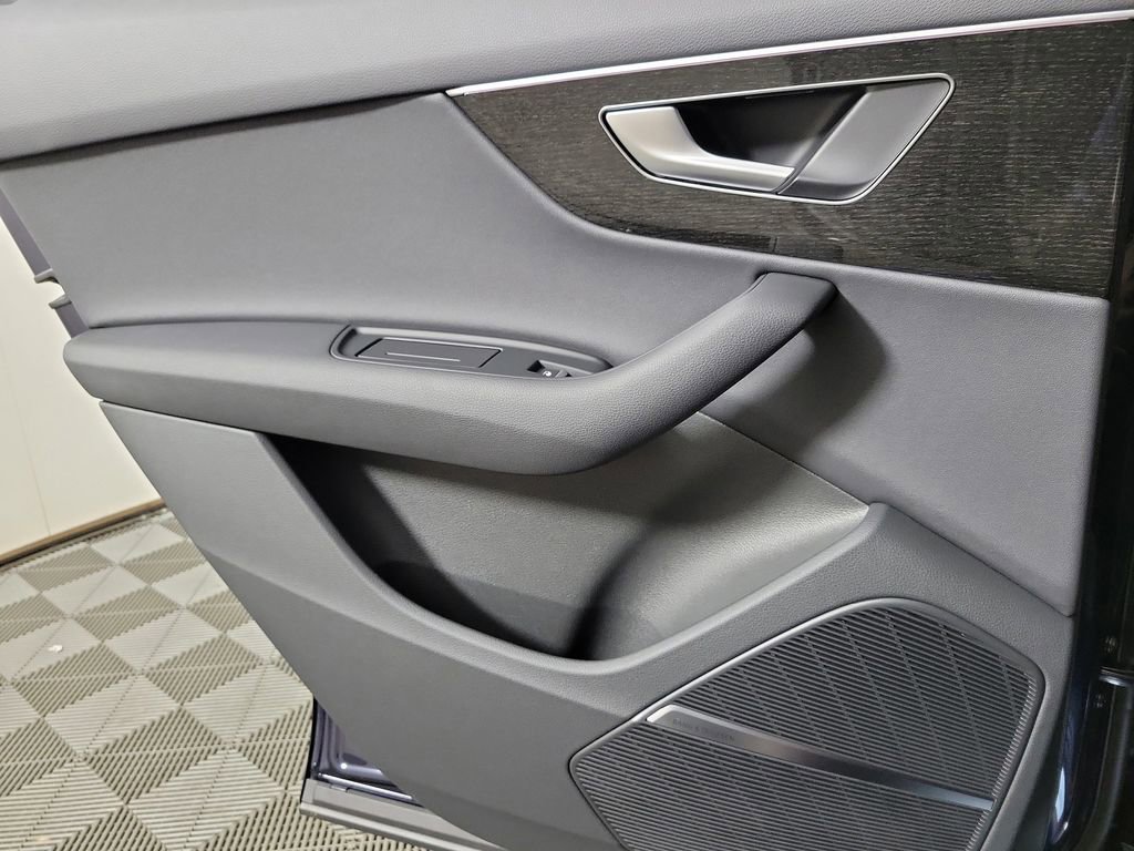 New 2026 Audi Q7 2.0T Premium image 17