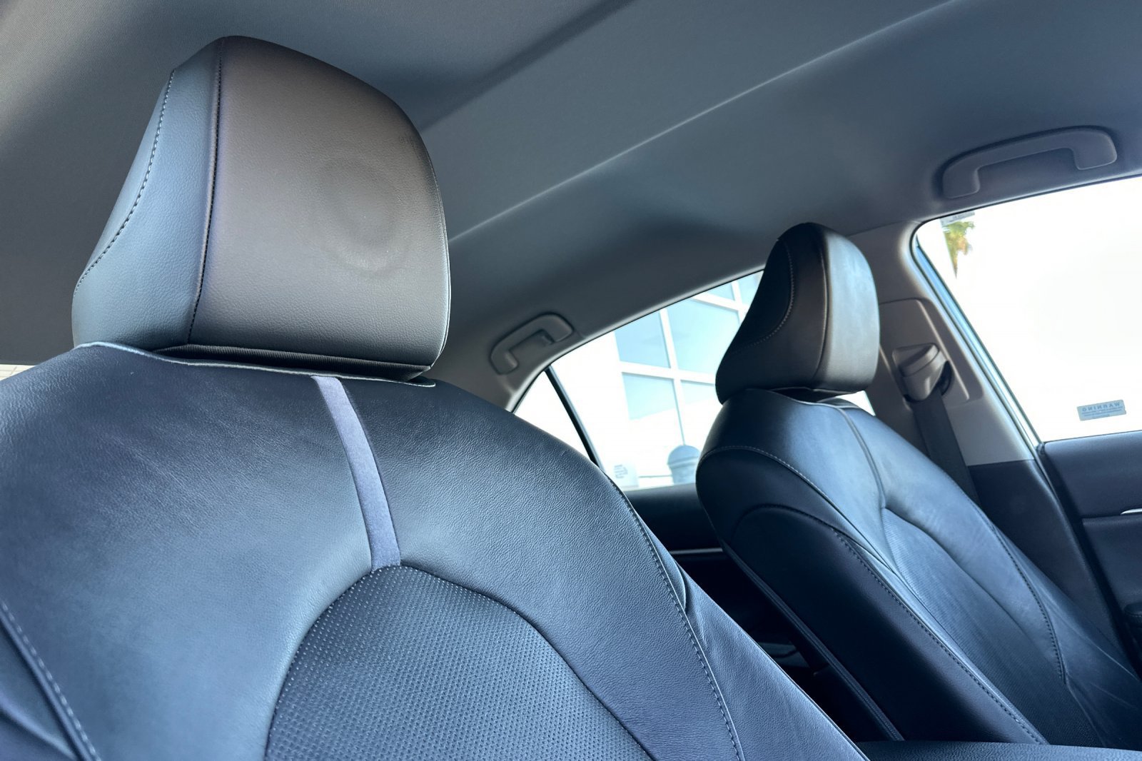 Used 2021 Toyota Camry XLE FWD image 16