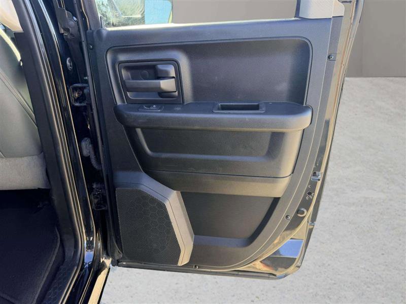 Used 2018 RAM 1500 Express w/ Black Ram 1500 Express Group image 28