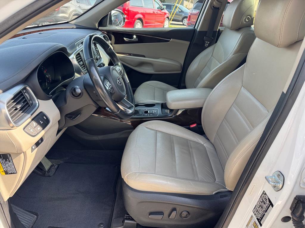 Used 2017 Kia Sorento EX w/ EX Advanced Touring Package image 6