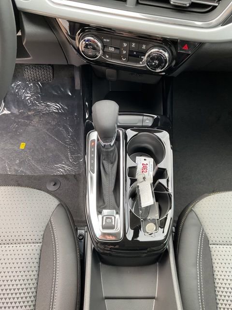 New 2026 Chevrolet Trax LT w/ Driver Confidence Package image 18