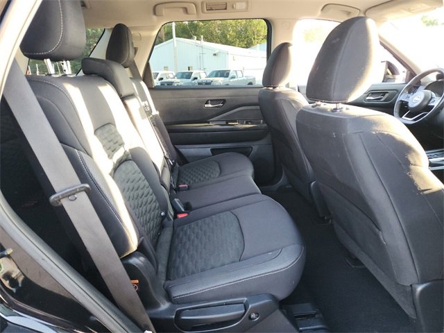 Certified 2022 Nissan Pathfinder SV image 14