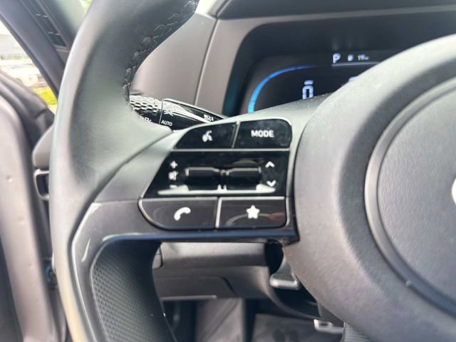 Certified 2025 Hyundai Elantra Sport FWD image 29