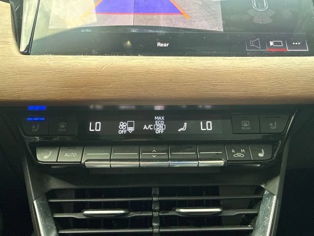 Used 2024 Audi e-tron GT Premium Plus AWD/4WD image 26