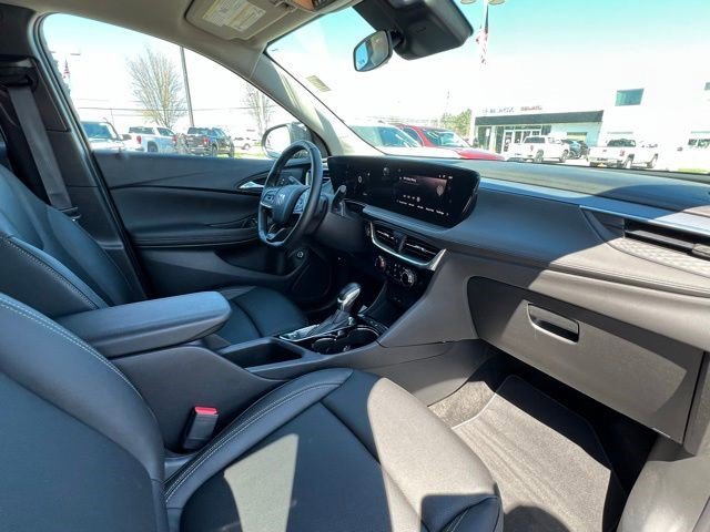 Certified 2024 Buick Encore GX Sport Touring w/ Comfort Package FWD image 27