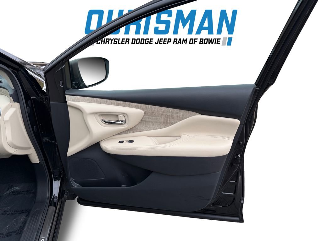 Used 2021 Nissan Murano SL w/ SL Moonroof Package image 17