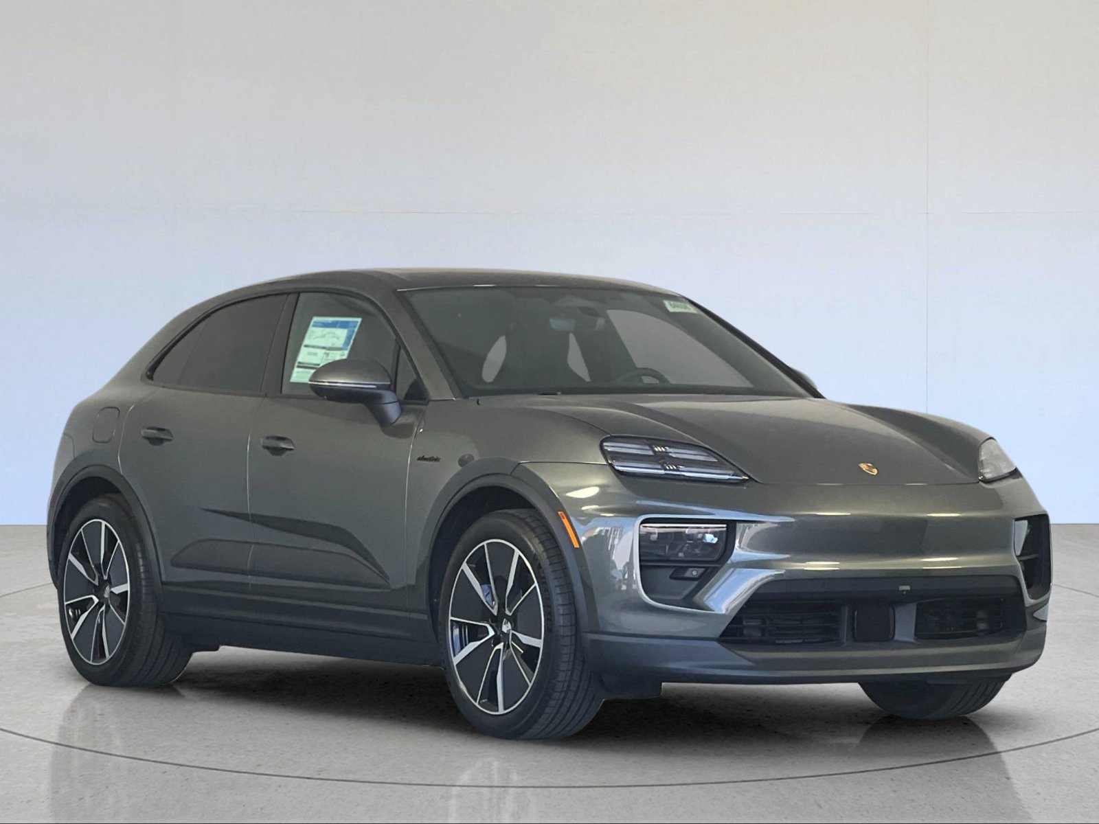 New 2026 Porsche Macan 4 Electric AWD/4WD image 10