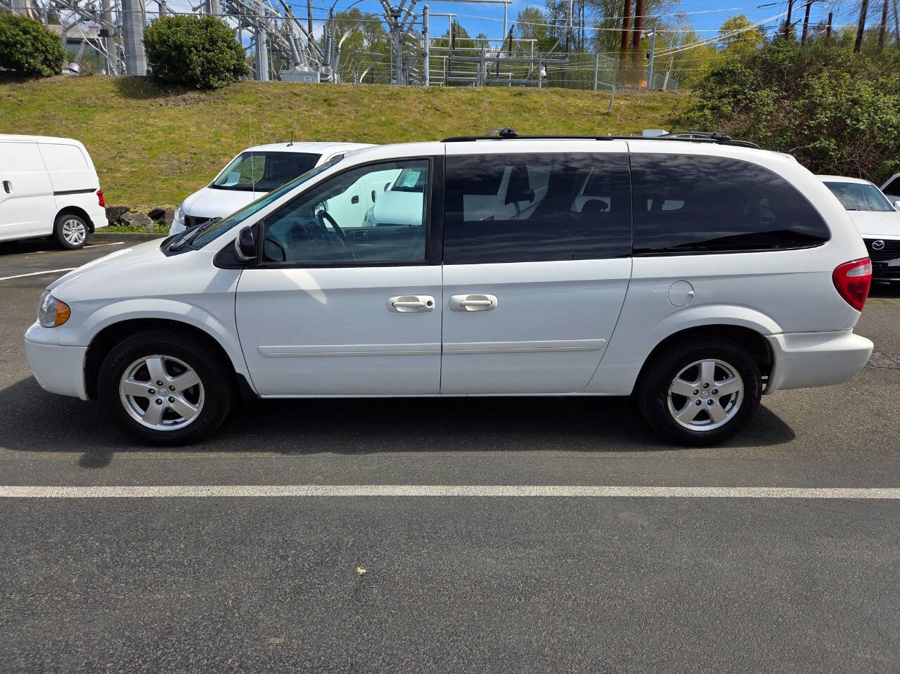 Used 2006 Dodge Grand Caravan SXT FWD image 4