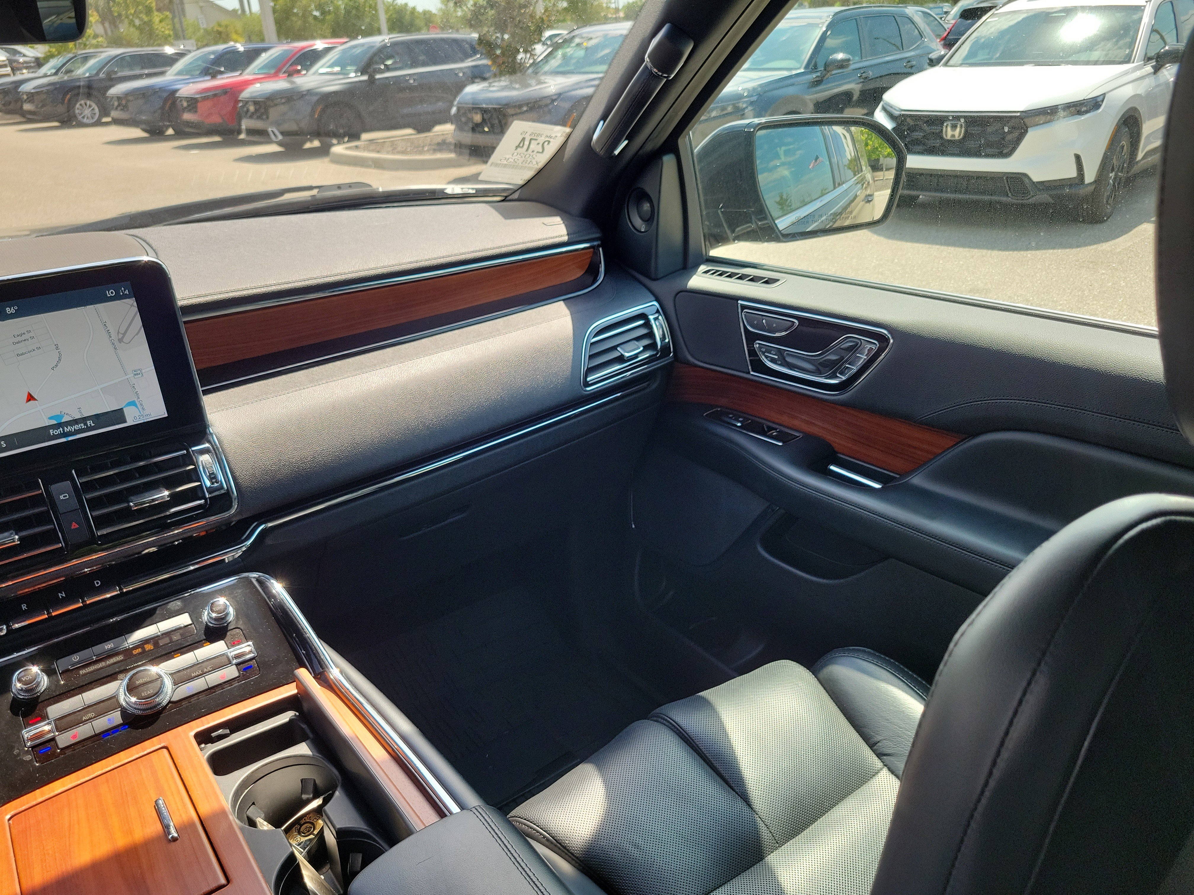 Used 2020 Lincoln Navigator Reserve w/ Equipment Group 208A Reserve image 19