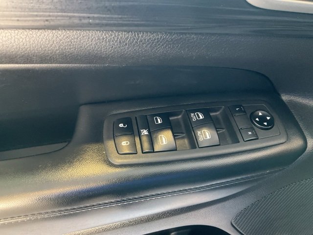 Used 2021 Jeep Grand Cherokee Laredo X image 5