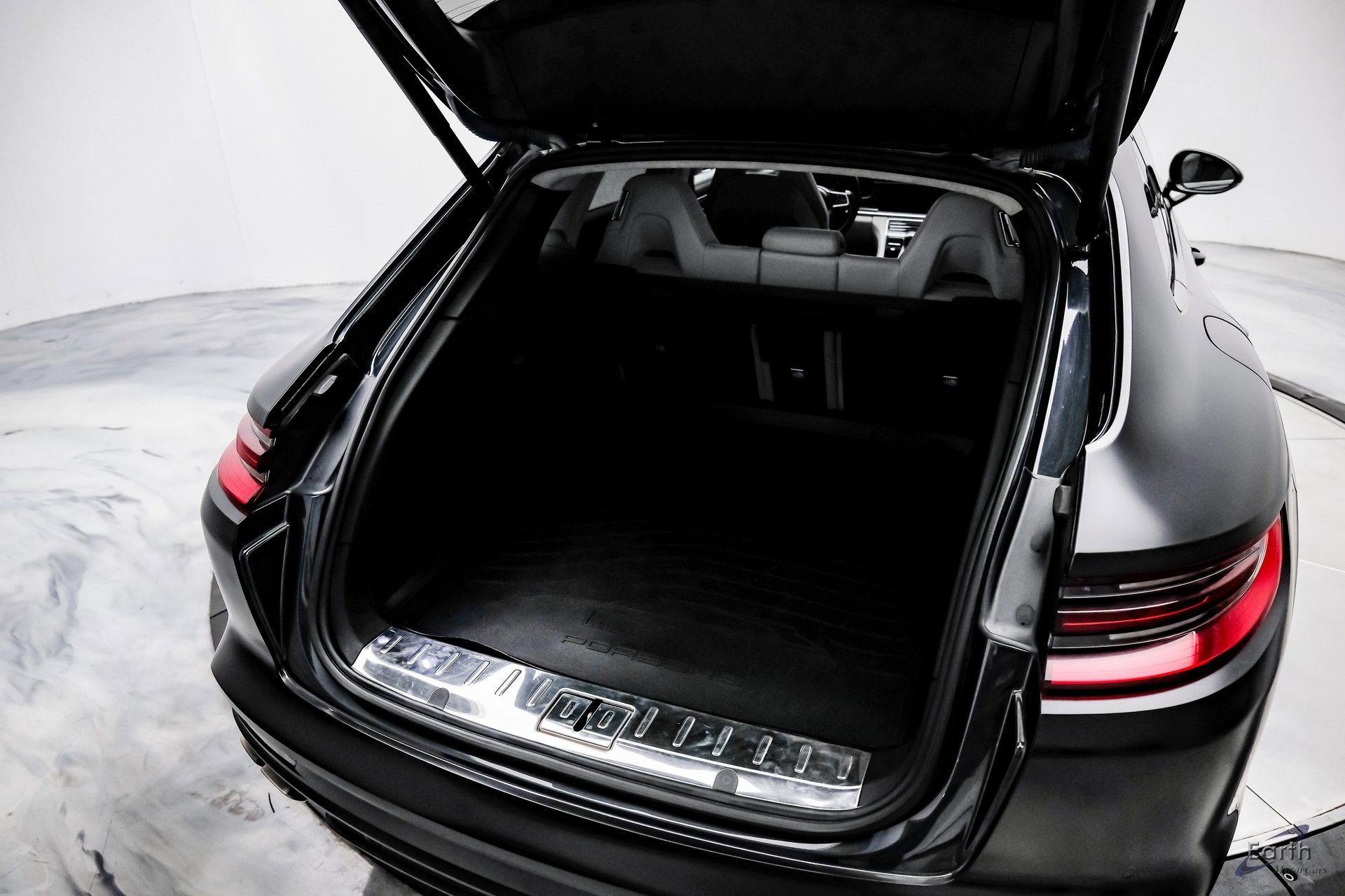 Used 2018 Porsche Panamera Turbo Sport Turismo image 93