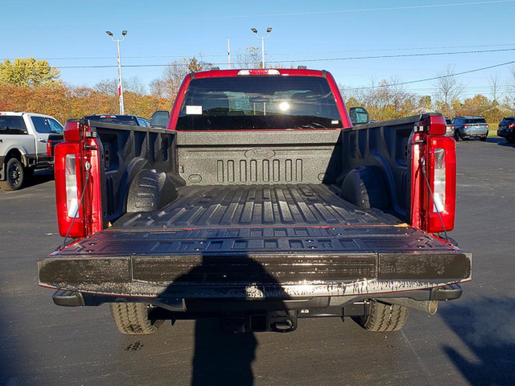 New 2026 Ford F350 XLT w/ FX4 Off-Road Package image 5