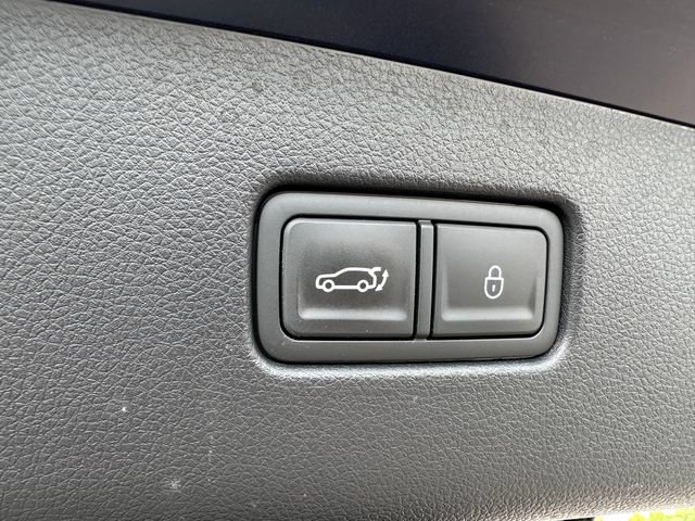 Used 2024 Genesis GV70 3.5T Sport w/ Sport Prestige Package AWD/4WD image 15