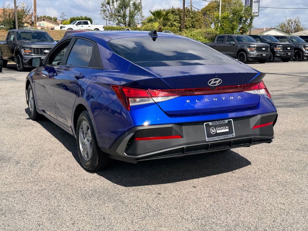 Used 2024 Hyundai Elantra SE image 10