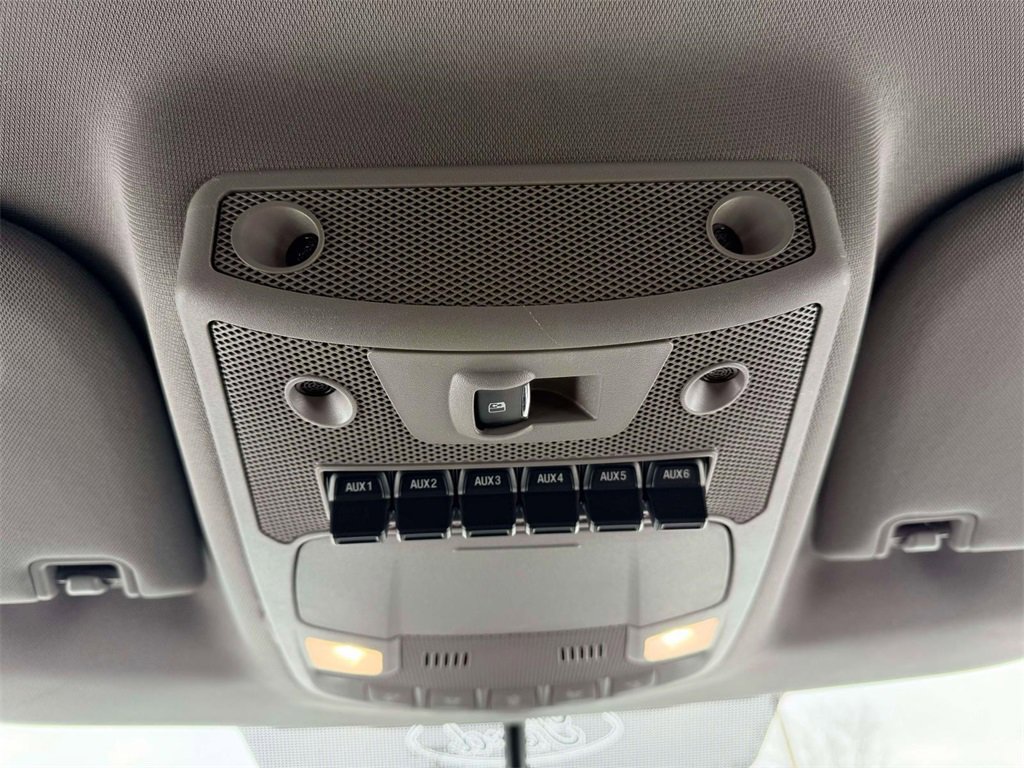 Used 2017 Ford F350 Lariat w/ Chrome Package image 23