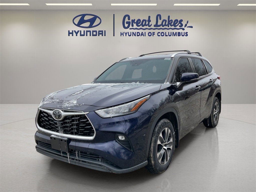 Used 2020 Toyota Highlander XLE image 1